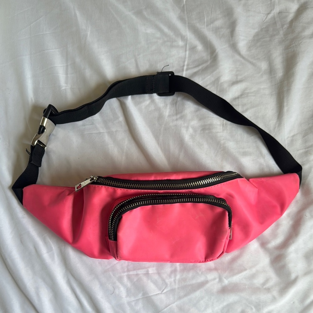 EXPRESS Pink cross-body
